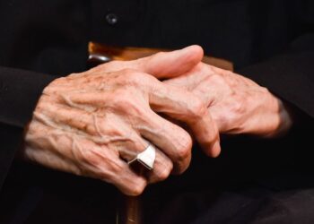 ouderenmishandeling herkennen