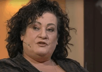 Caroline van der Plas