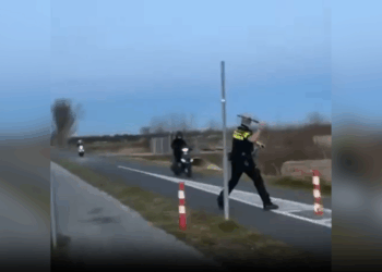 politie scooterjongens